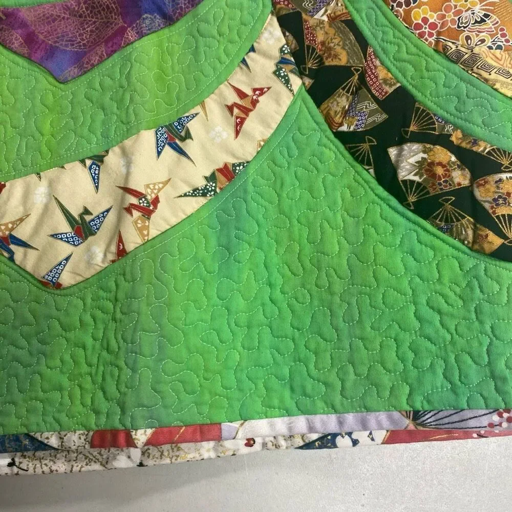 Handcrafted Bold Floral Quilt Wall Hanging 31X34 Multicolor Machine‎ Stiched